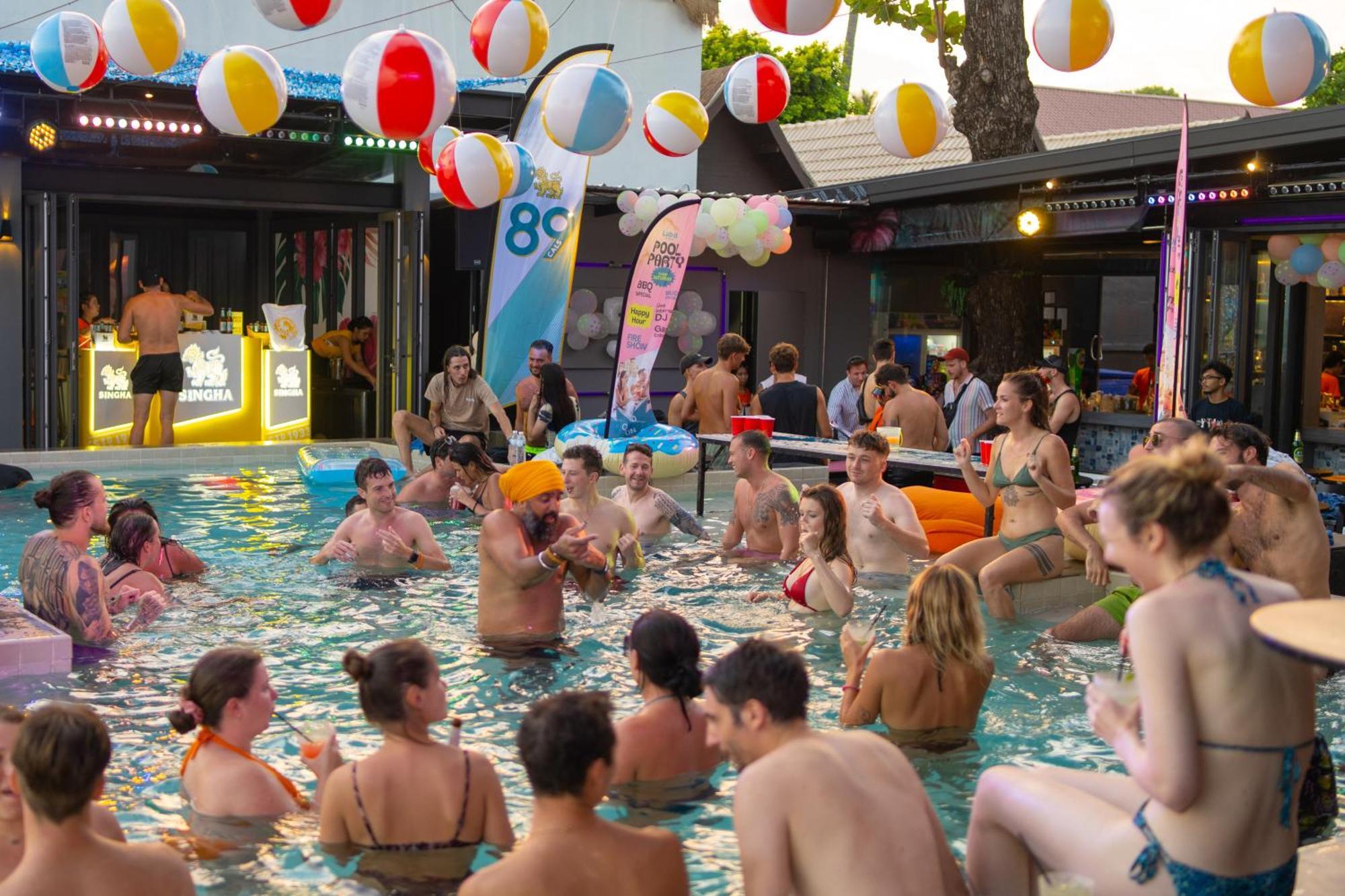 Lub D Chaweng - Beachfront & Vibrant Social Vibe